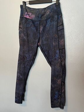 High-Waist Performance Leggings in Dark Multi-Color